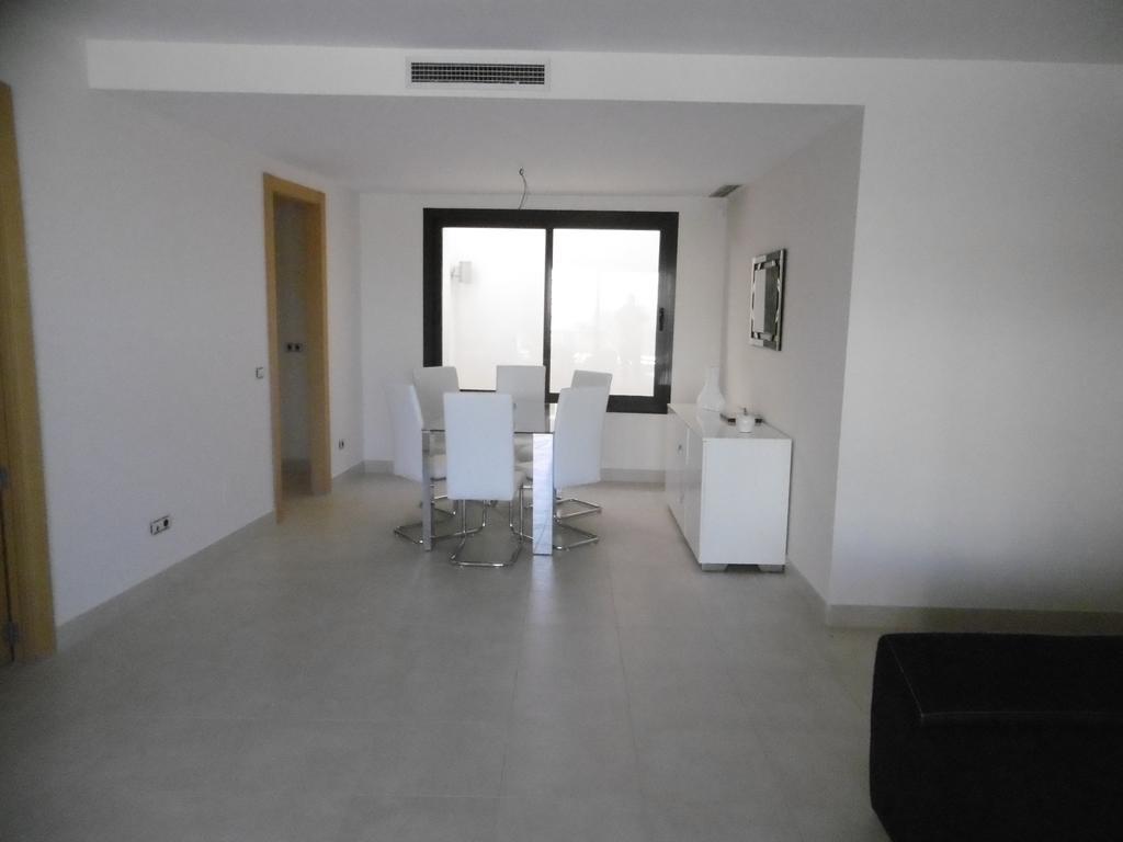 Apartment Lets In The Sun Samara *