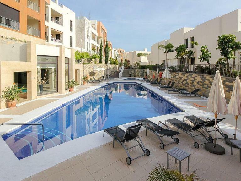 Lets In The Sun Samara Apartment Marbella